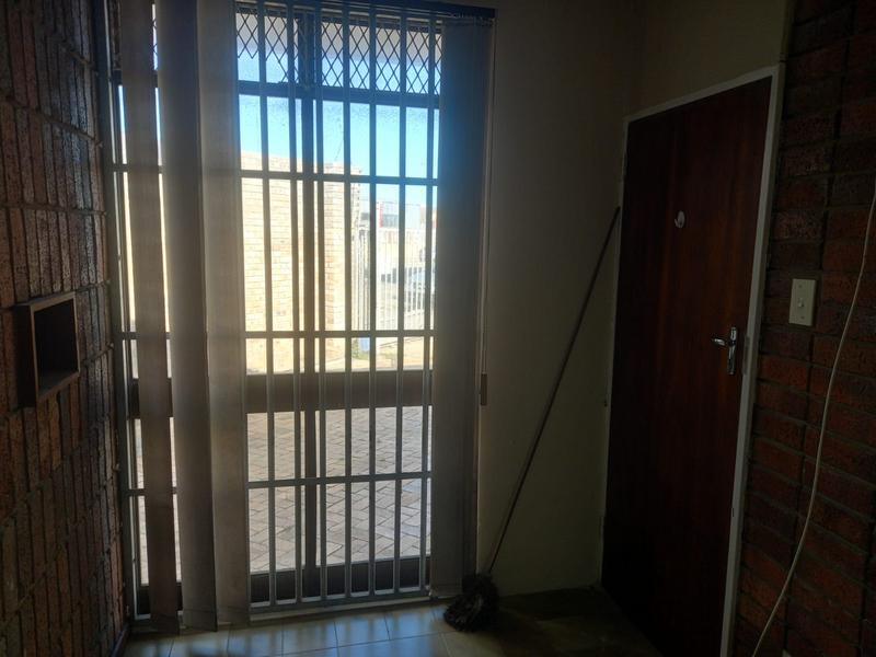 To Let commercial Property for Rent in Korsten Eastern Cape